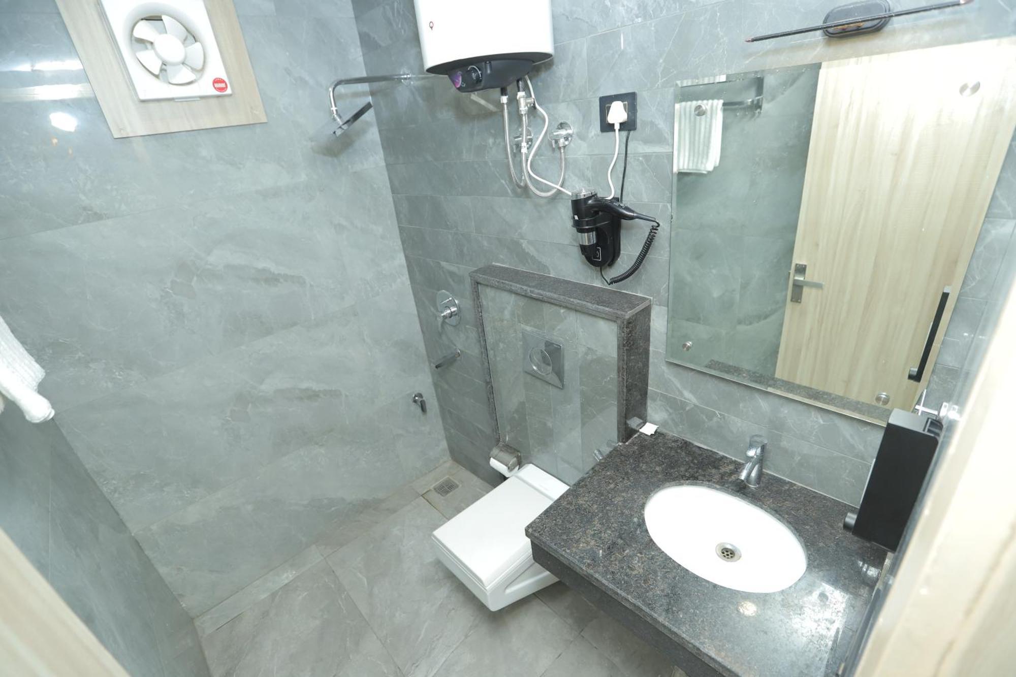Zed - Delhi International Airport Bed & Breakfast